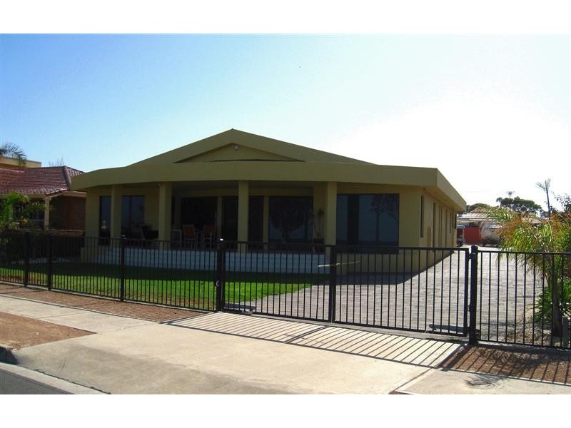 14 O’Loughlin Terrace, Ceduna SA 5690
