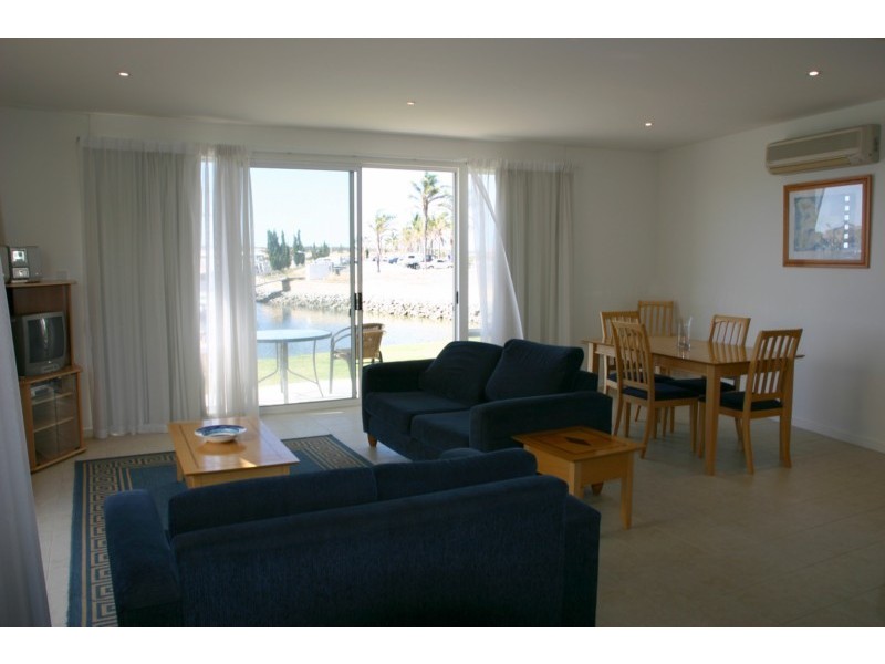 Unit 2, 13 Sailfish Drive, Port Lincoln SA 5606