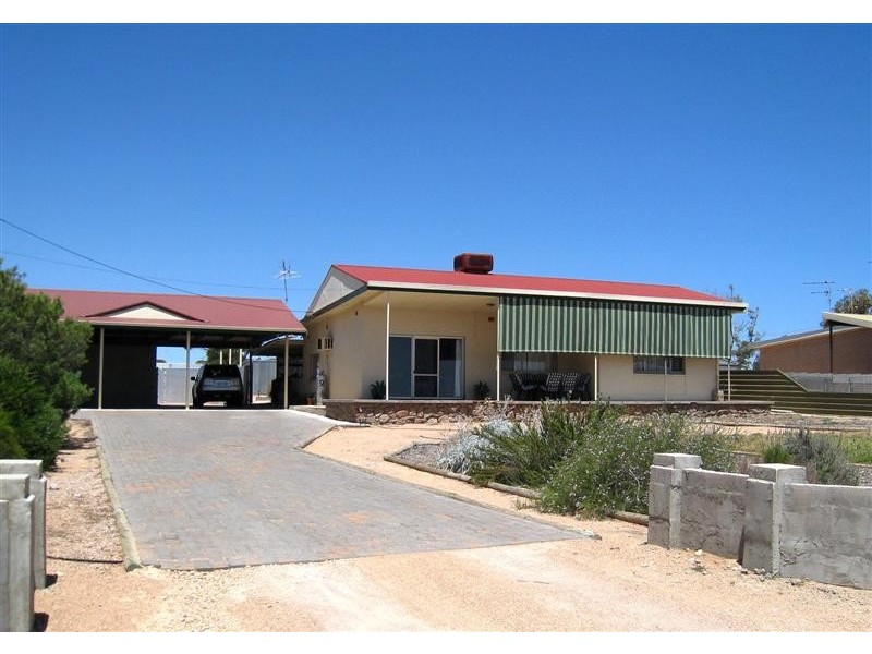 27 Bergmann Drive, Ceduna SA 5690