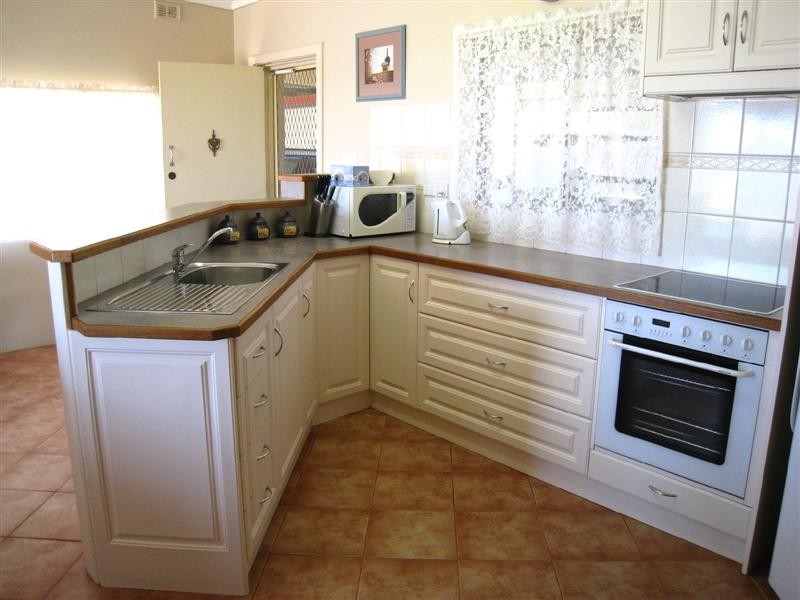 27 Bergmann Drive, Ceduna SA 5690