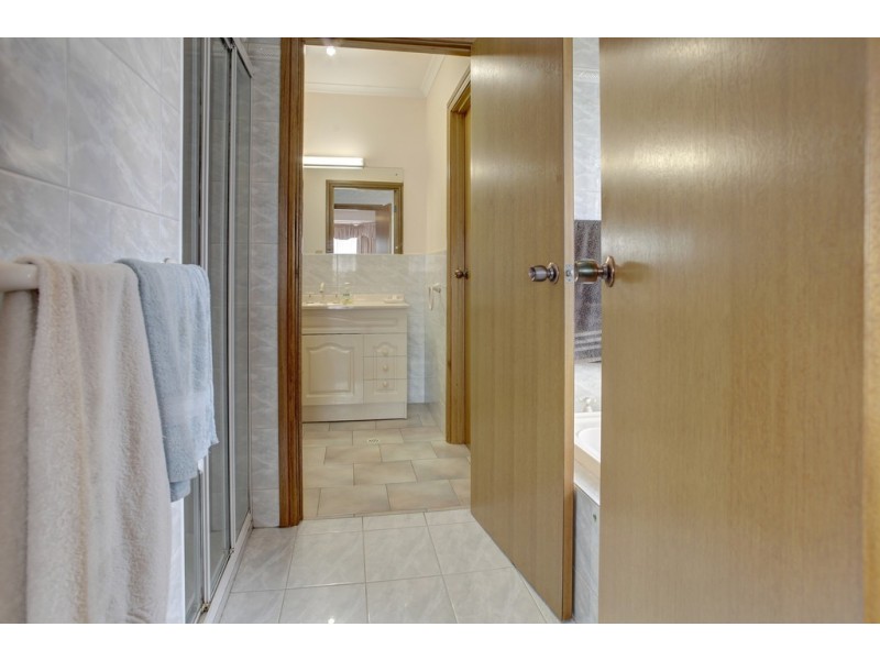 24 Springfield Drive, Port Lincoln SA 5606