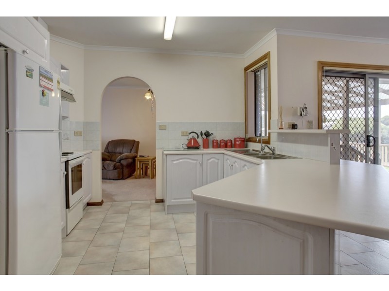 24 Springfield Drive, Port Lincoln SA 5606
