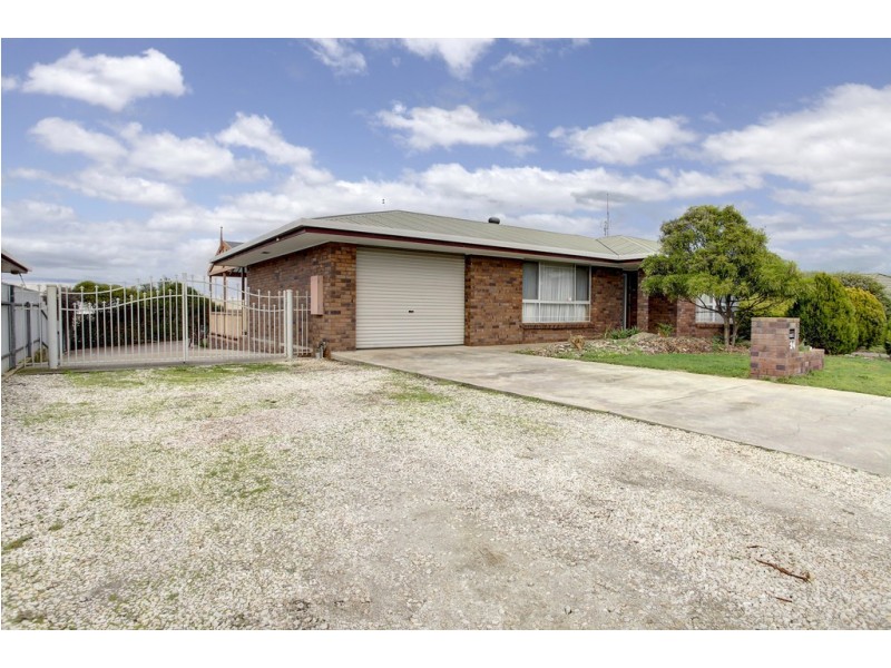 24 Springfield Drive, Port Lincoln SA 5606