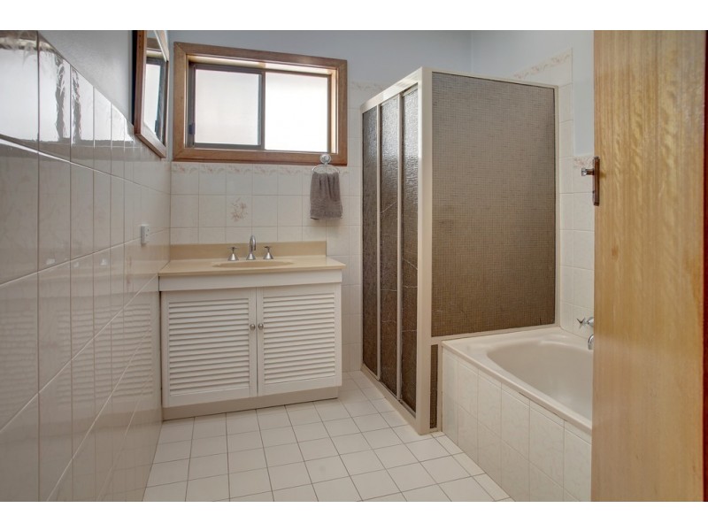 6 Amiens Place, Port Lincoln SA 5606