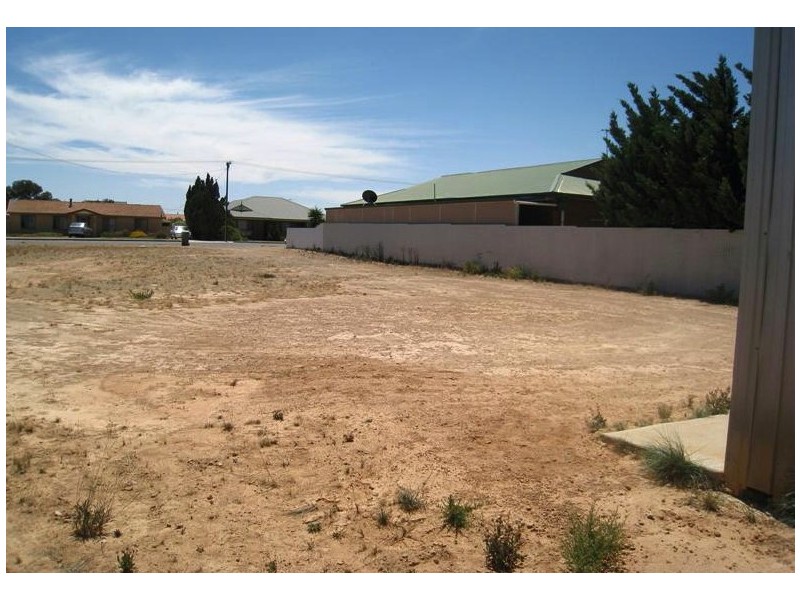 4 Hellas Street, Thevenard SA 5690