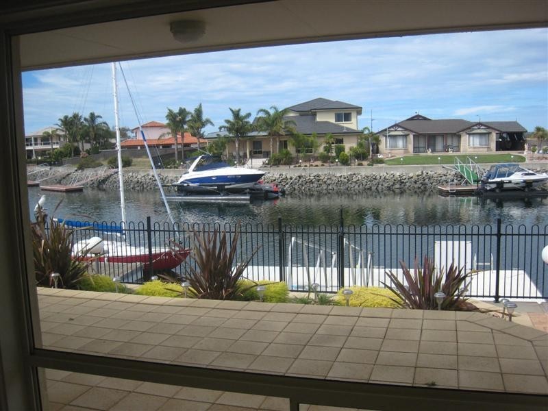 1/4 Parnkalla Avenue, Port Lincoln SA 5606