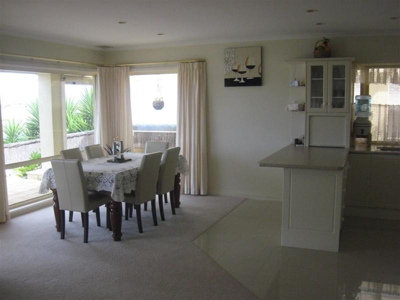 1/4 Parnkalla Avenue, Port Lincoln SA 5606