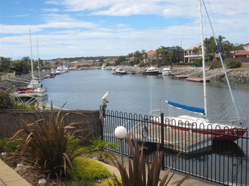 1/4 Parnkalla Avenue, Port Lincoln SA 5606