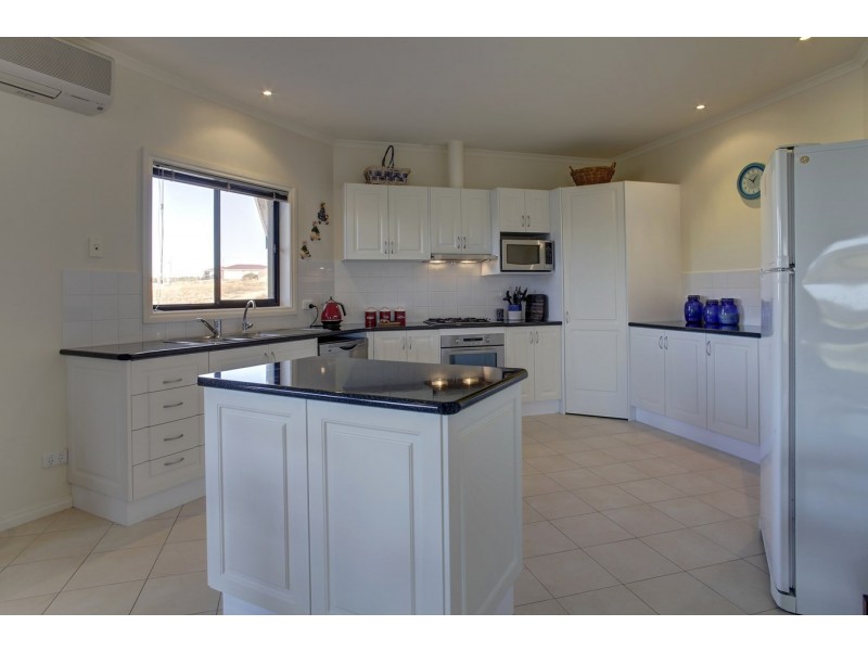 7 Eagle Court, Port Lincoln SA 5606