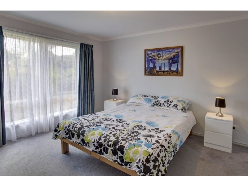 18 Lawson Drive, Port Lincoln SA 5606