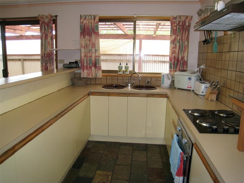 10  Hellas Street, THEVENARD, Ceduna SA 5690