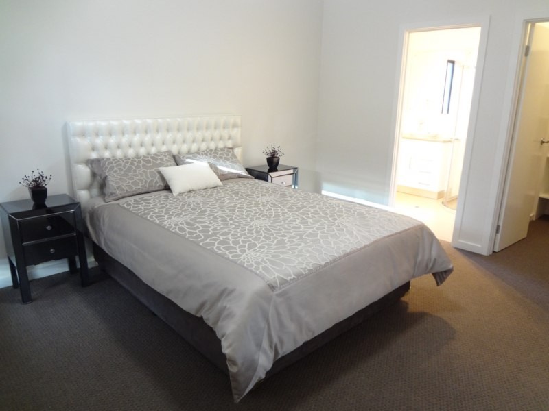 10 Windamere Crescent, Port Lincoln SA 5606