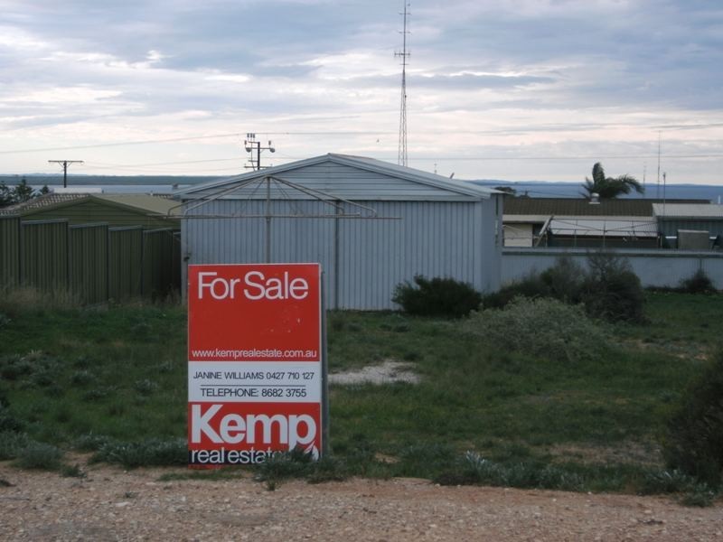 20 Carrow Tce, Port Neill SA 5604