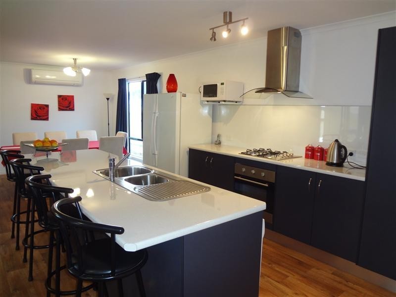 11 Robertson Road, Port Lincoln SA 5606