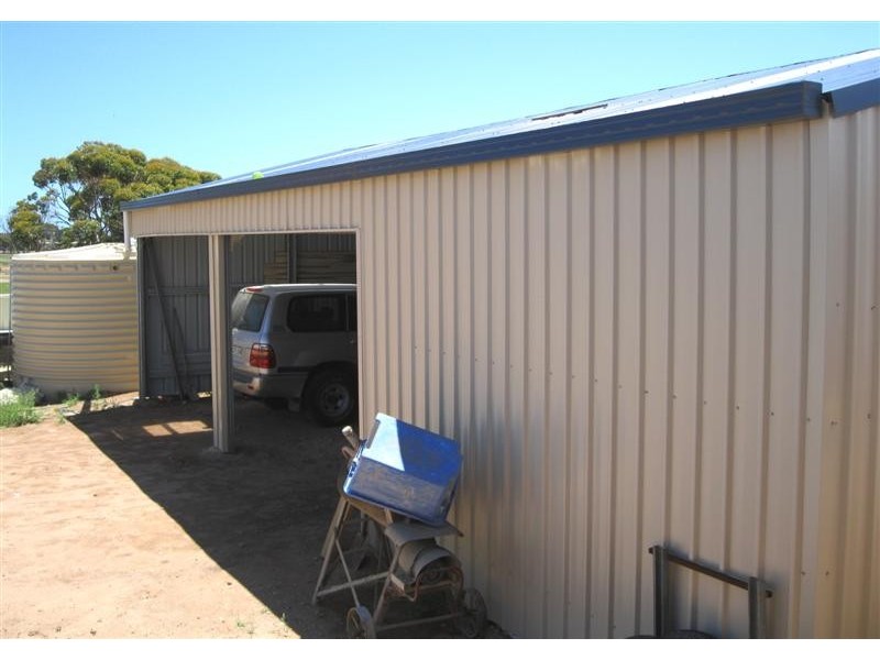 17 Handtke Drive, Ceduna SA 5690