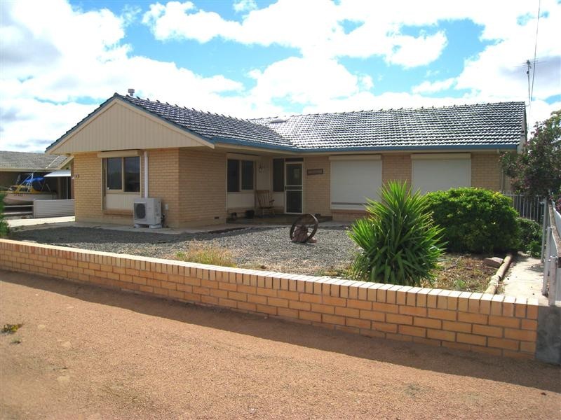 10 George Street, Ceduna SA 5690