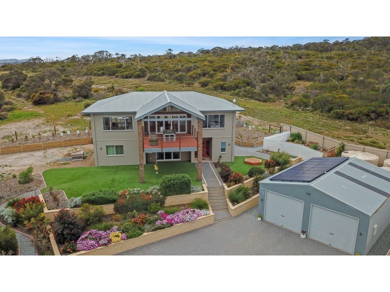 8 Sophie Crescent, Coffin Bay SA 5607