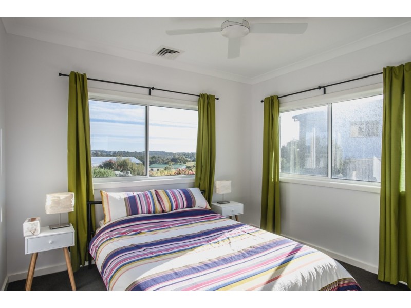 8 Sophie Crescent, Coffin Bay SA 5607
