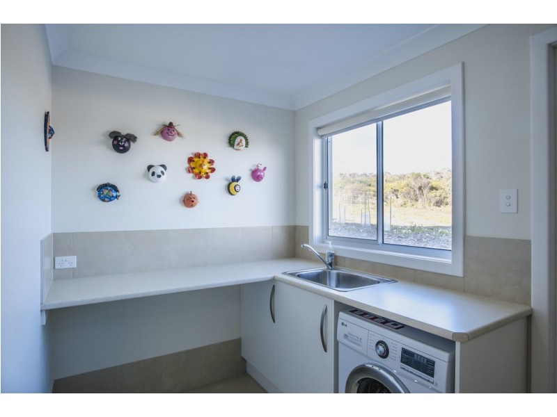 8 Sophie Crescent, Coffin Bay SA 5607