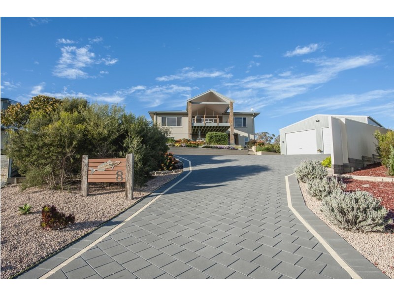 8 Sophie Crescent, Coffin Bay SA 5607