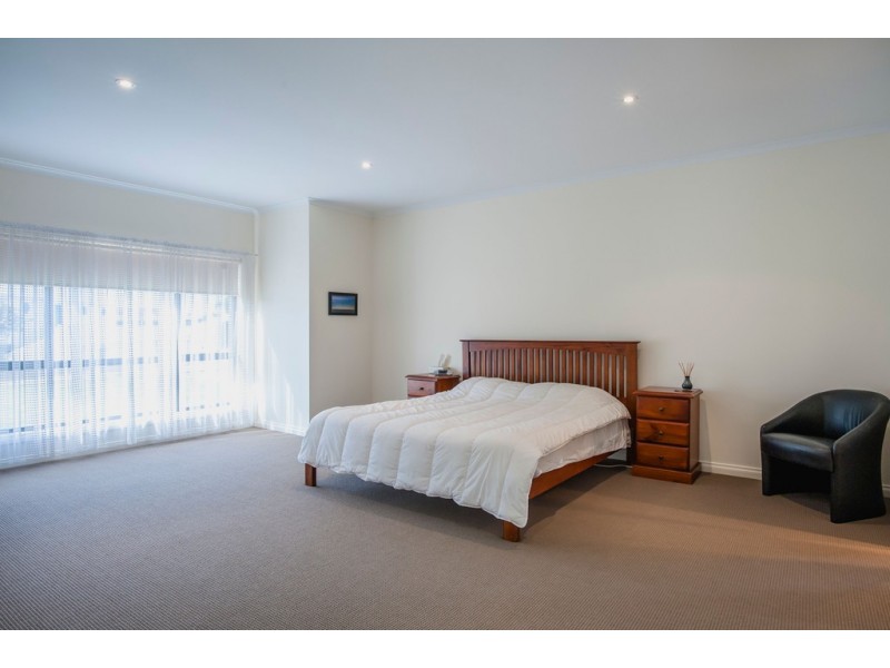14 Bridge Crescent, Port Lincoln SA 5606
