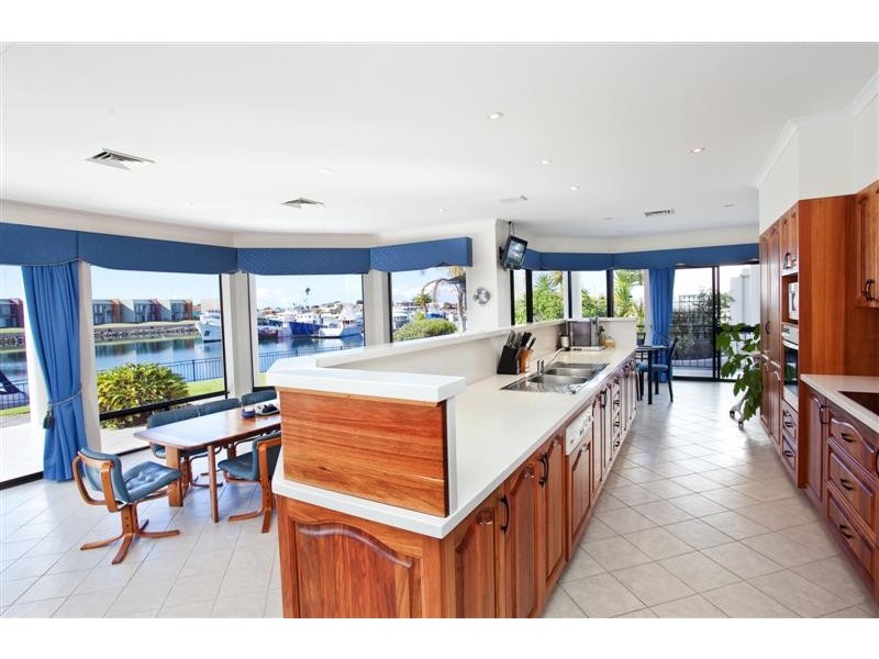 11 Sailfish Drive, Port Lincoln SA 5606