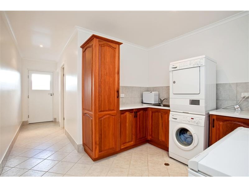 11 Sailfish Drive, Port Lincoln SA 5606