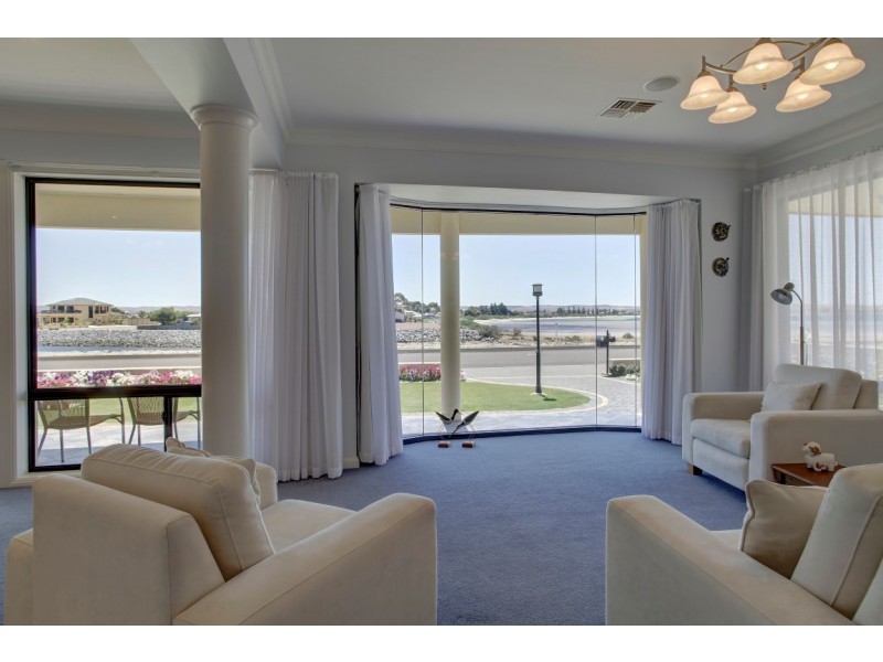 22 Morialta Drive, Tumby Bay SA 5605