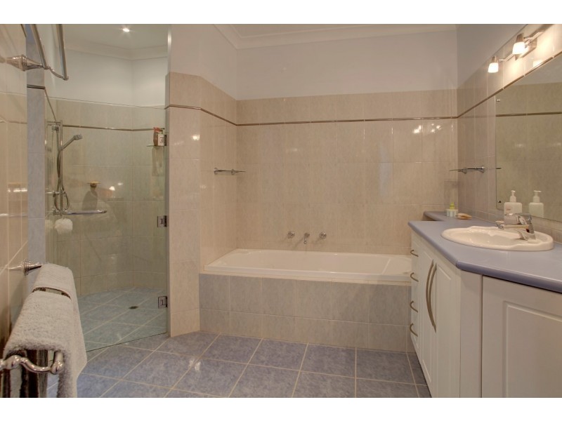 22 Morialta Drive, Tumby Bay SA 5605