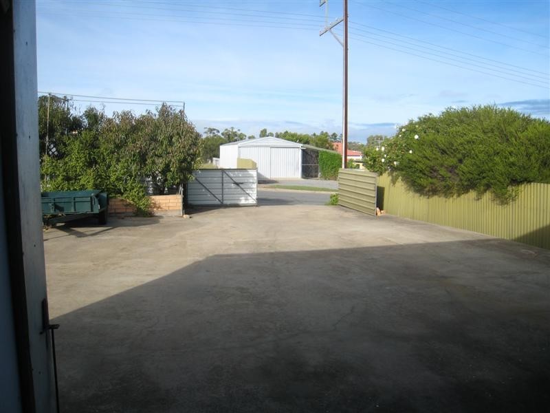 38 Pine Crescent, Coffin Bay SA 5607