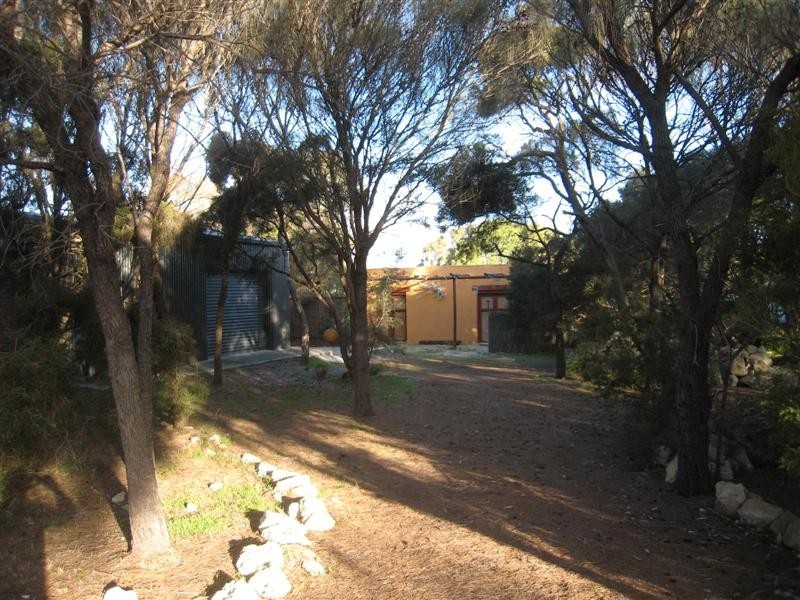 17 Greenly Avenue, Coffin Bay SA 5607