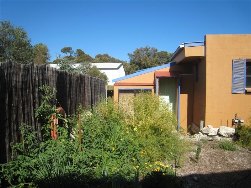 17 Greenly Avenue, Coffin Bay SA 5607