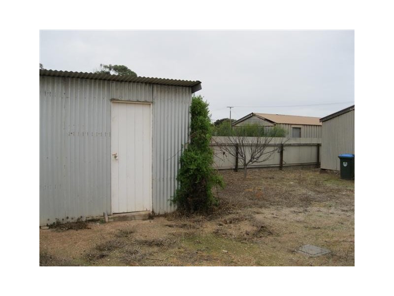 12 Railway Terrace THEVENARD, Ceduna SA 5690