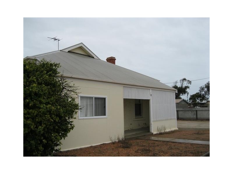 12 Railway Terrace THEVENARD, Ceduna SA 5690