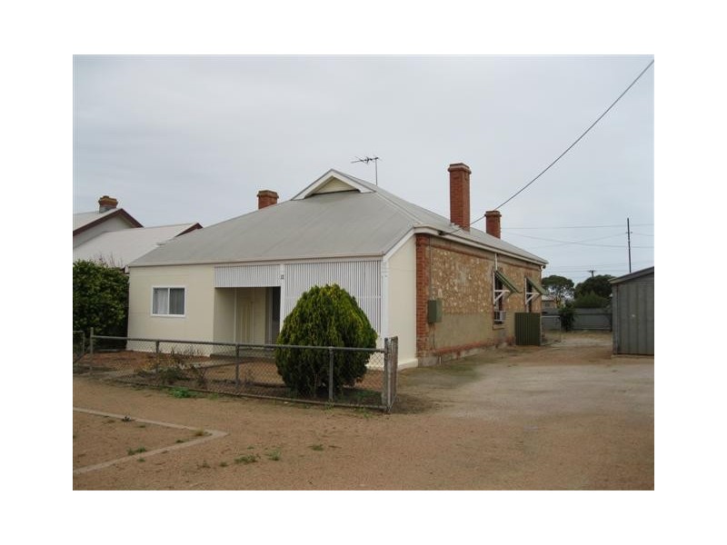 12 Railway Terrace THEVENARD, Ceduna SA 5690