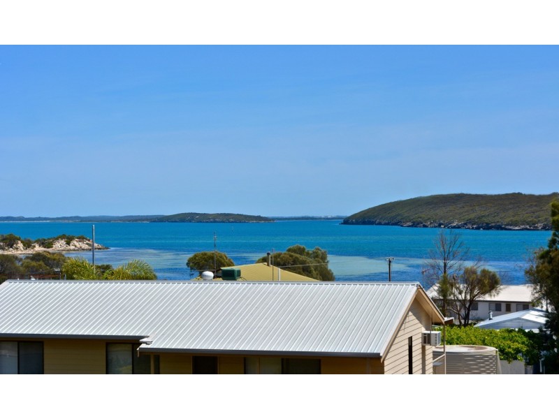 25 Greenly Avenue, Coffin Bay SA 5607