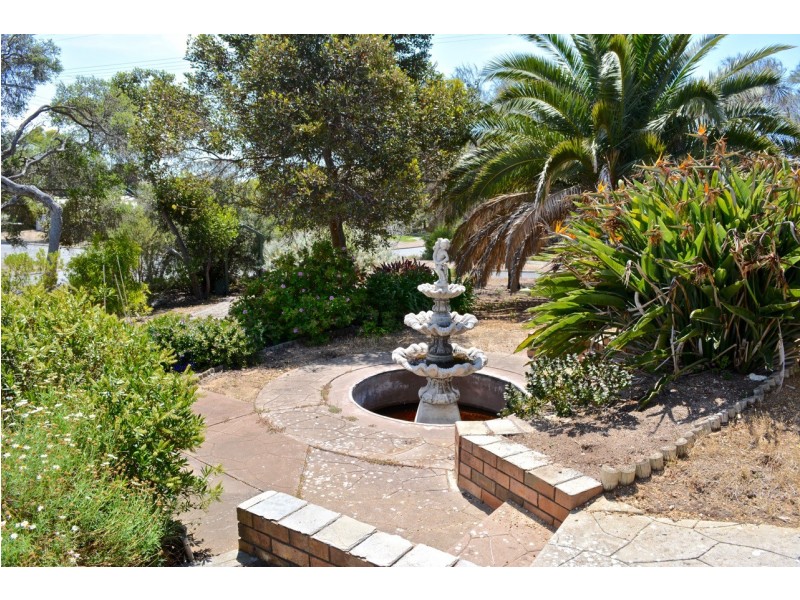 25 Greenly Avenue, Coffin Bay SA 5607