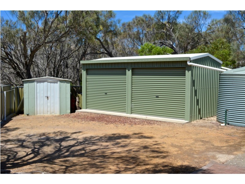 25 Greenly Avenue, Coffin Bay SA 5607