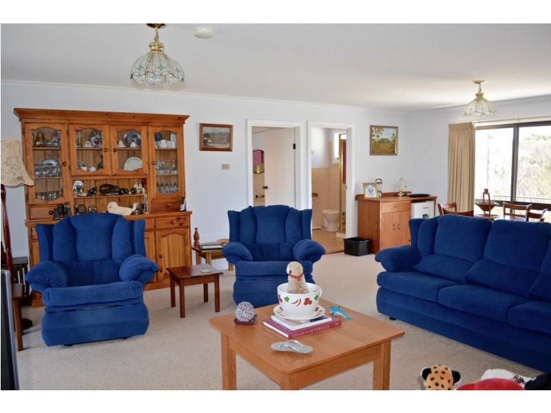 25 Greenly Avenue, Coffin Bay SA 5607