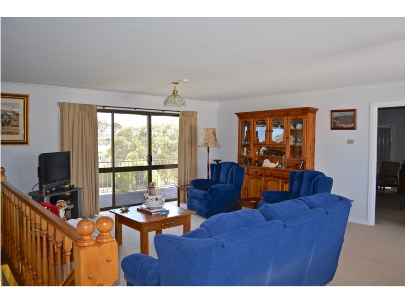 25 Greenly Avenue, Coffin Bay SA 5607