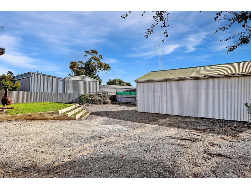 50 Flinders Avenue, Coffin Bay SA 5607