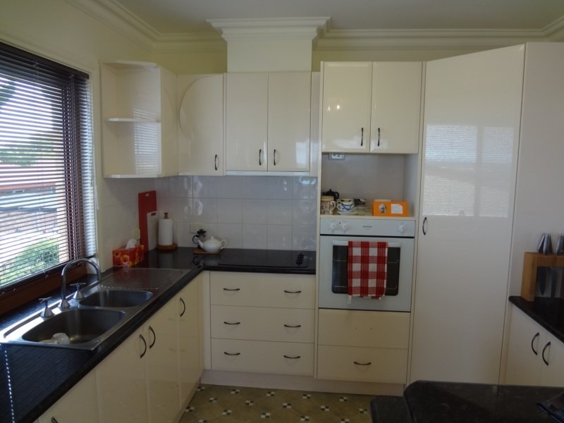 2/1 Hill Place, Port Lincoln SA 5606