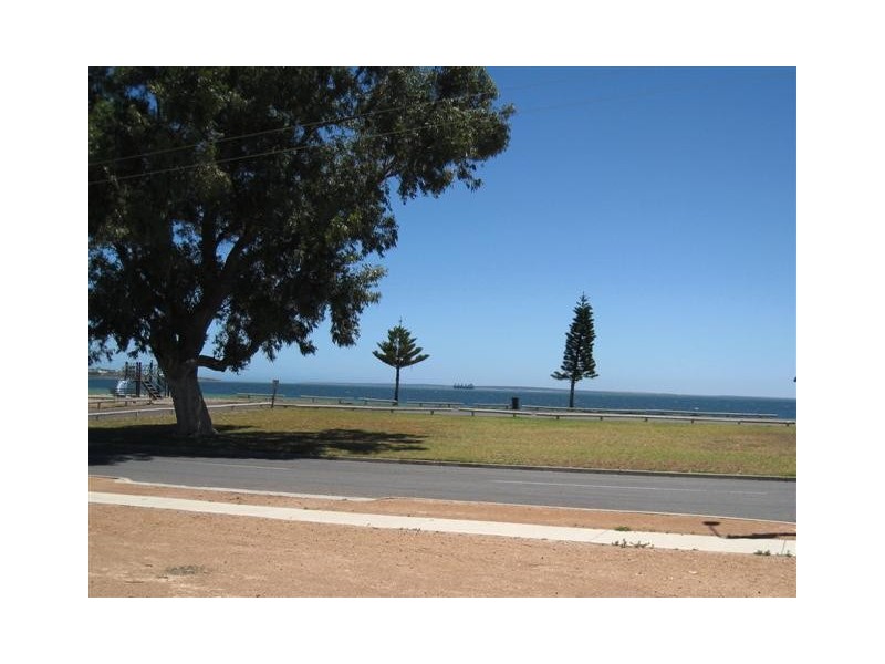 2 Frayne Terrace, Ceduna SA 5690