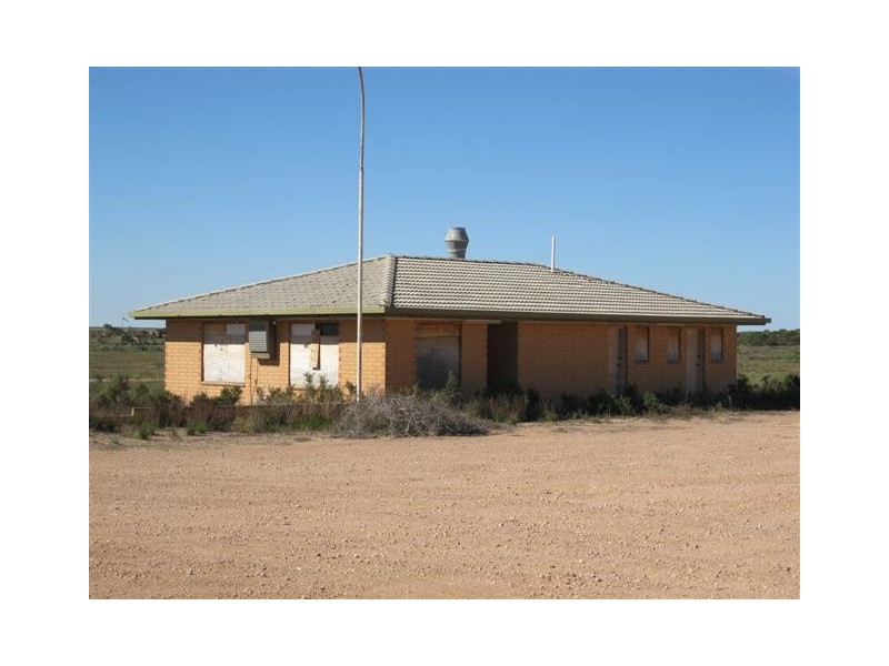 90 McKenzie Street, Ceduna SA 5690