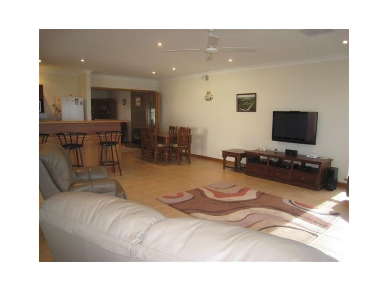 22 Hilltop Drive, Port Lincoln SA 5606