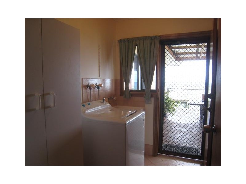 22 Hilltop Drive, Port Lincoln SA 5606