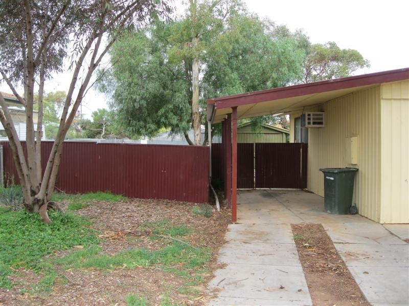 2 Chadwick Street, Ceduna SA 5690