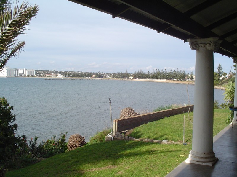 16-34 LINCOLN HIGHWAY, Port Lincoln SA 5606