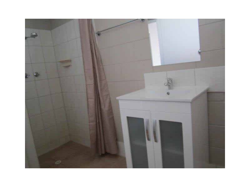 2/114 London Street, Port Lincoln SA 5606