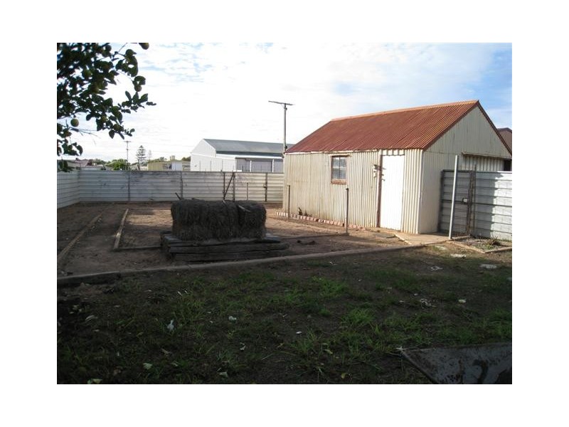 18 East Tce, Ceduna SA 5690